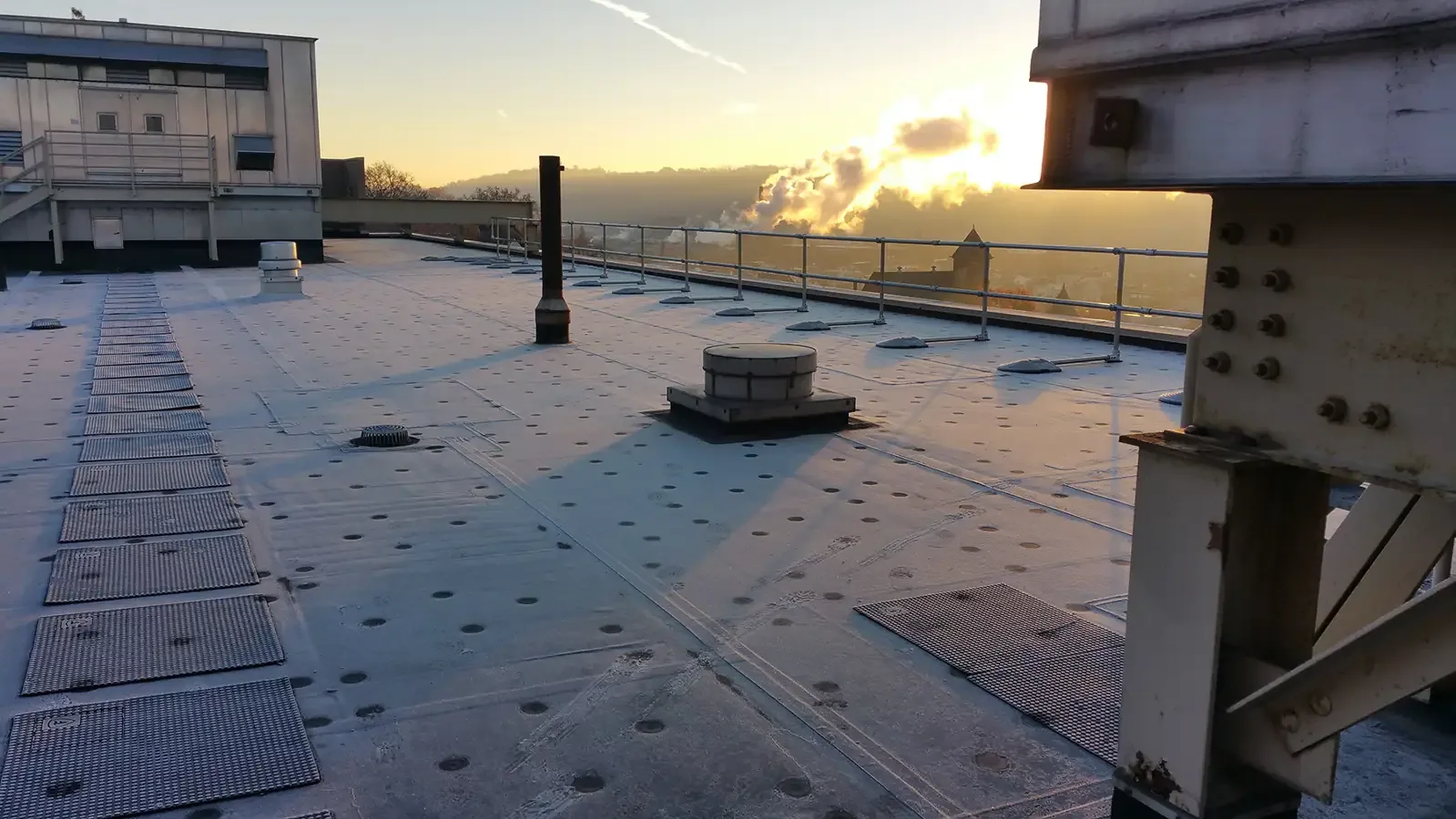 Commercial KEE Roofing in Stamford, CT